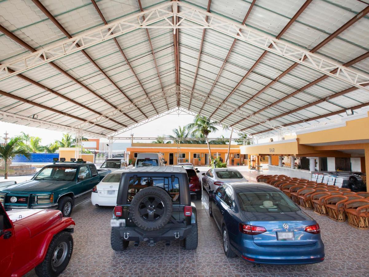 Hotel Hacienda Ixtlan Cozumel Buitenkant foto