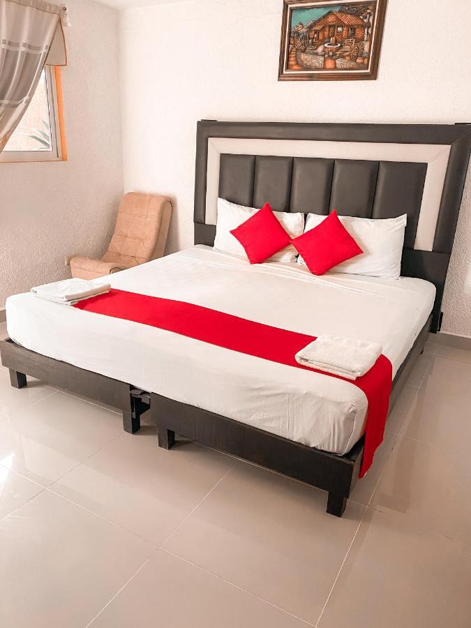 Hotel Hacienda Ixtlan Cozumel Buitenkant foto