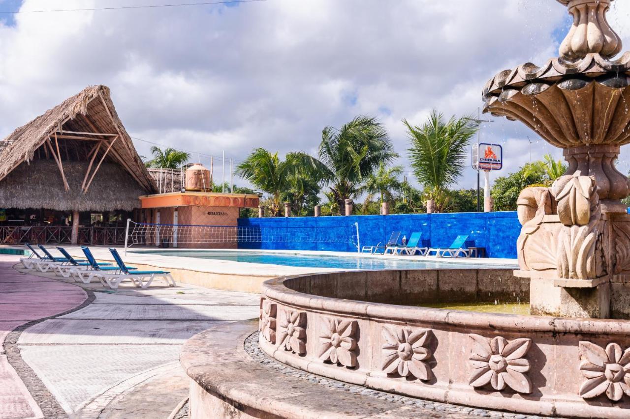 Hotel Hacienda Ixtlan Cozumel Buitenkant foto